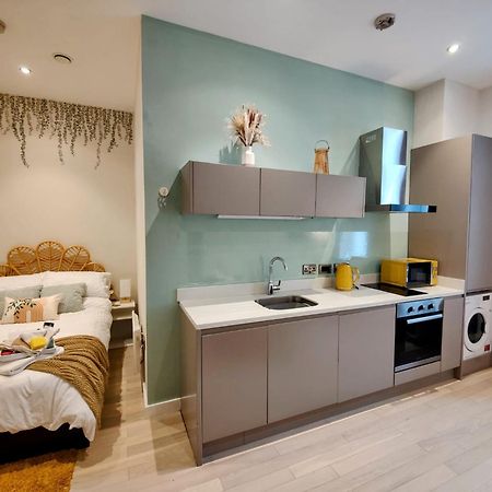 Liverpool Gem: Cozy Studio Retreat Exteriör bild